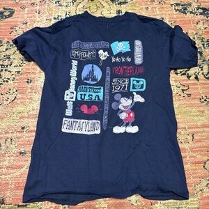 Disney Parks Magic Kingdom tshirt